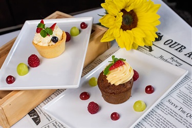 2-FOODSPACE_Caramel-Tart-and-Carrot-Cupcake1.jpg