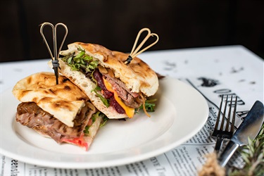 2-FOODSPACE_Steak-Sandwich3.jpg